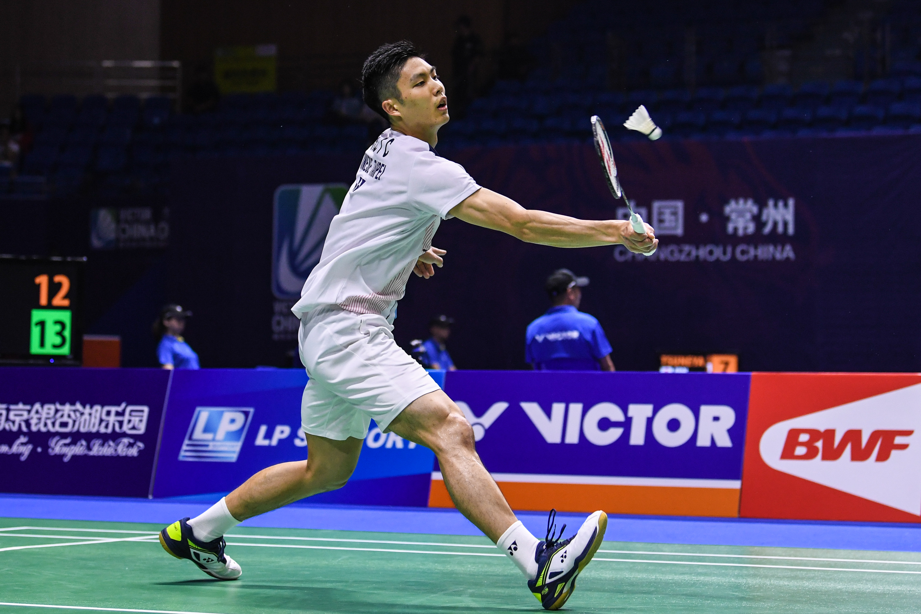 击上有着明 击上有着明